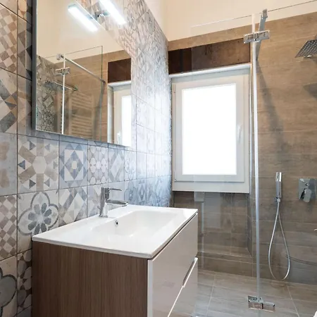 Venus By Wonderful Italy * Bari